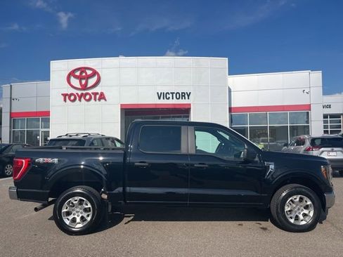 Used 2023 Ford F150 XLT image 3