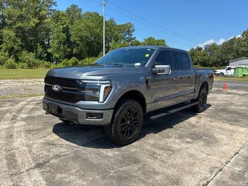 Used 2025 Ford F150 Platinum w/ FX4 Off-Road Package AWD/4WD image 7