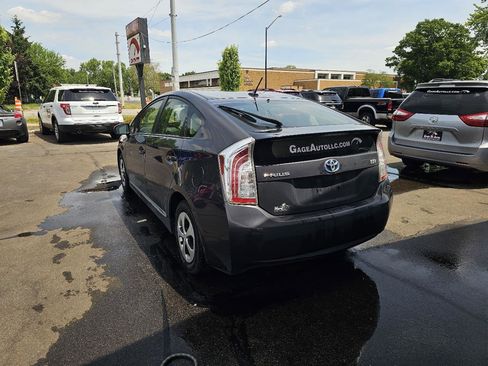 Used 2012 Toyota Prius Four FWD image 8