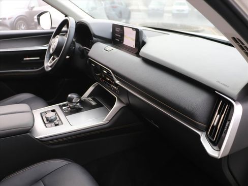 Certified 2024 MAZDA CX-90 Plug-In Hybrid w/ Premium Pkg image 8