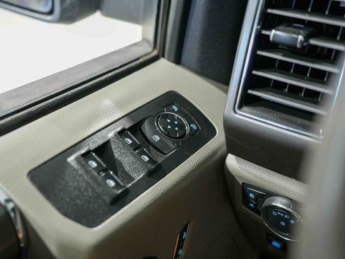 Used 2020 Ford F150 XLT w/ XTR Package image 20