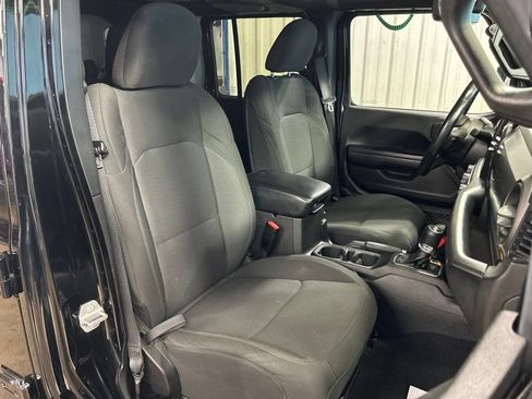 Used 2021 Jeep Wrangler Unlimited Sport AWD/4WD image 48