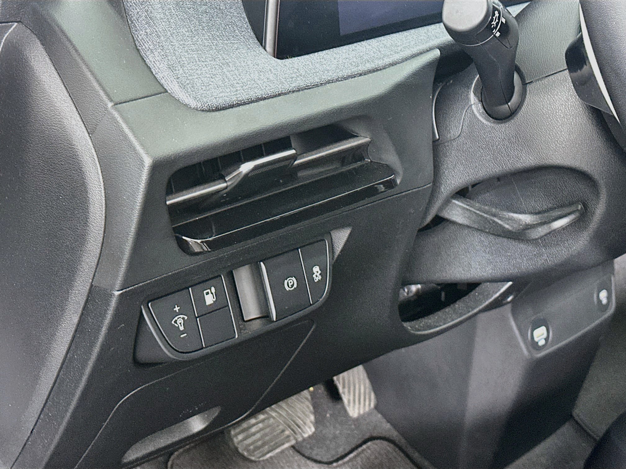 Used 2022 Kia EV6 Light RWD image 17
