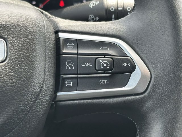 Used 2025 Jeep Compass Limited AWD/4WD image 24