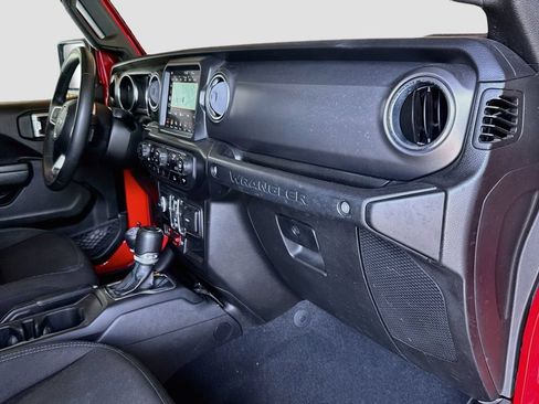 Used 2023 Jeep Wrangler Unlimited Rubicon 4xe AWD/4WD image 34