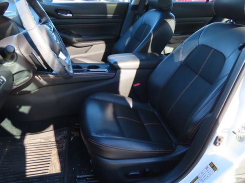 Used 2020 Nissan Altima 2.0 SR image 40