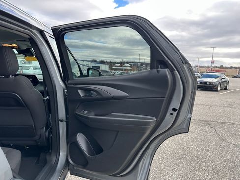 Used 2025 Chevrolet TrailBlazer LT image 15