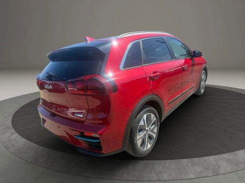 Used 2022 Kia Niro EX w/ Cold Weather Package FWD image 5