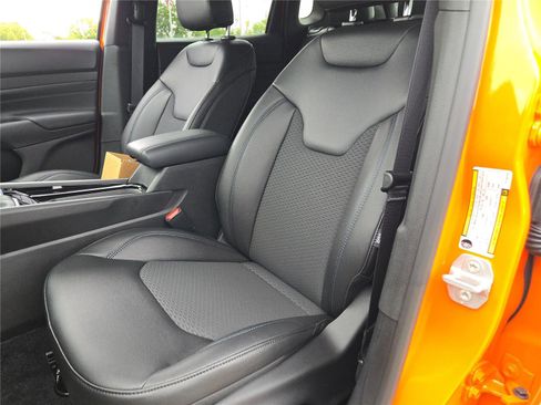 New 2026 Jeep Compass Latitude image 27