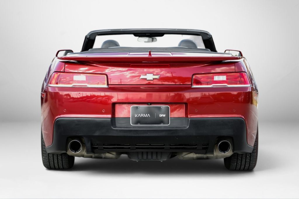 Used 2015 Chevrolet Camaro LT RWD image 12