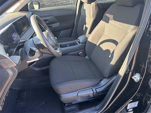 New 2026 Nissan Kicks S image 22