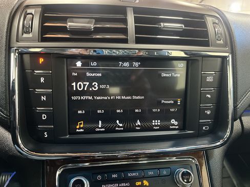 Used 2018 Lincoln Continental Reserve w/ Luxury Package AWD/4WD image 33