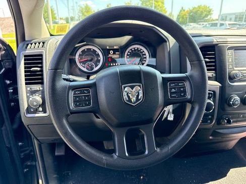 Used 2017 RAM 1500 Express w/ Black Ram 1500 Express Group AWD/4WD image 15