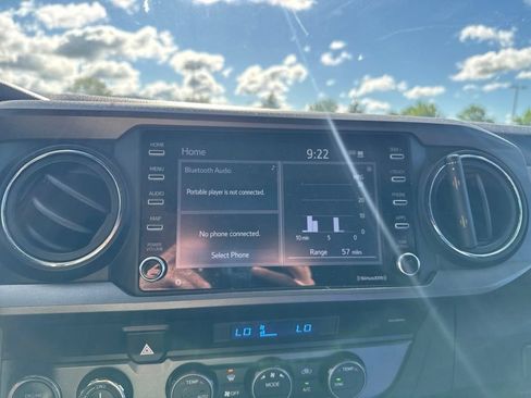 Used 2021 Toyota Tacoma TRD Sport AWD/4WD image 23