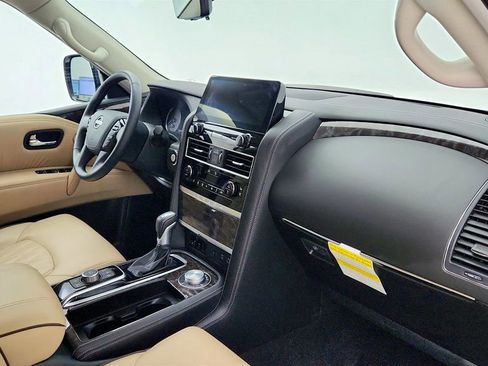 Used 2024 Nissan Armada Platinum w/ Captain's Chairs Package image 27