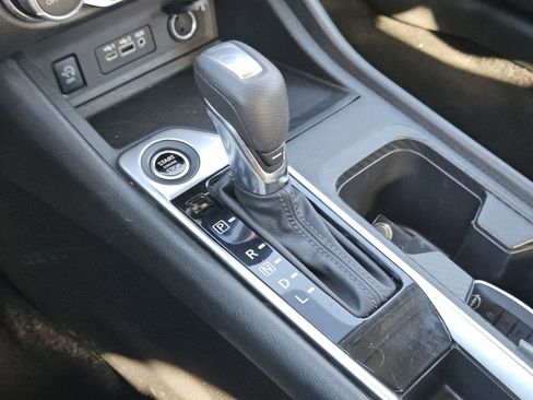 Used 2024 Nissan Sentra SV image 26