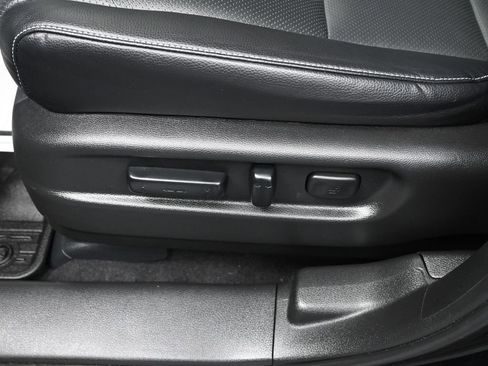Used 2023 Honda Ridgeline RTL image 11