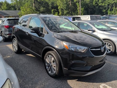Used 2019 Buick Encore Preferred FWD image 1