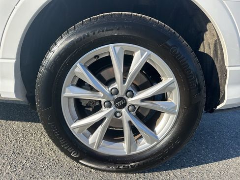 Used 2025 Audi Q3 2.0T Premium image 30