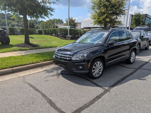 Used 2016 Volkswagen Tiguan SE AWD/4WD image 7