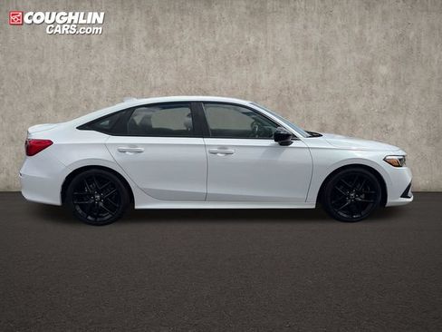 Used 2023 Honda Civic Sport image 9