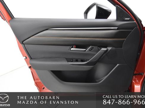 Used 2025 MAZDA CX-50 AWD 2.5 Hybrid w/ Cargo Package image 26