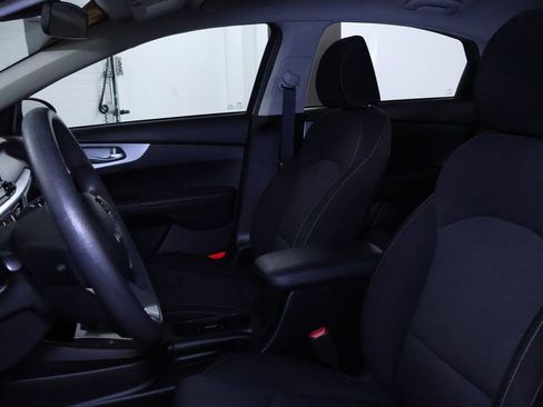 Used 2024 Kia Forte LXS image 13