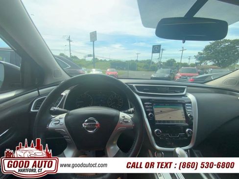 Used 2018 Nissan Murano SV w/ Premium Package image 13