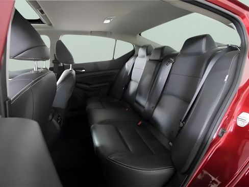 Used 2023 Nissan Altima 2.5 SL FWD image 25