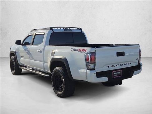 Used 2021 Toyota Tacoma TRD Sport w/ TRD Premium Sport Package AWD/4WD image 7