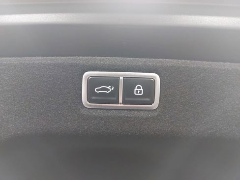 Used 2025 Hyundai Sonata Limited image 13