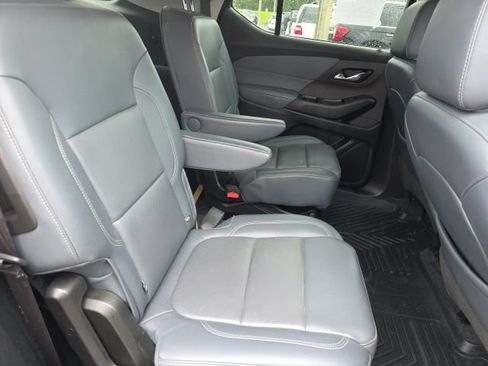 Used 2021 Chevrolet Traverse LT w/ LT Premium Package FWD image 14