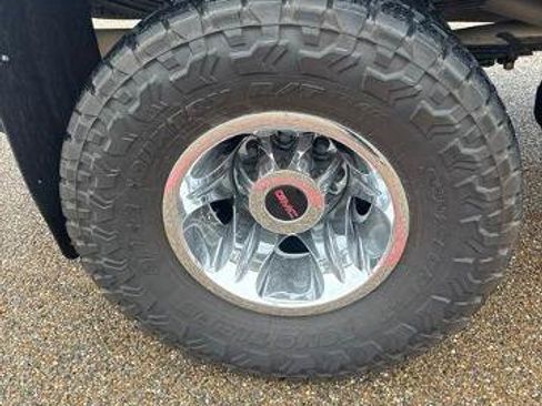 Used 2022 GMC Sierra 3500 SLE w/ SLE Convenience Package AWD/4WD image 9