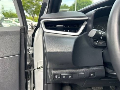 Used 2025 Toyota Corolla SE FWD image 28