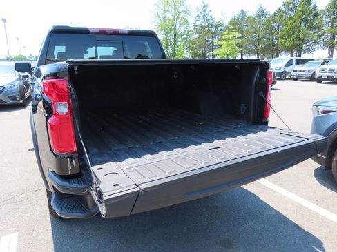 Used 2022 Chevrolet Silverado 1500 ZR2 w/ Technology Package AWD/4WD image 13