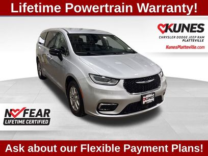 Used 2024 Chrysler Pacifica Touring-L