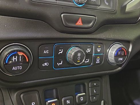 Used 2020 GMC Terrain SLE w/ Driver Convenience Package image 20