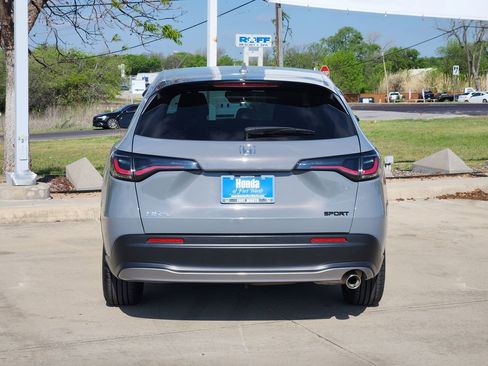 Certified 2025 Honda HR-V Sport image 6