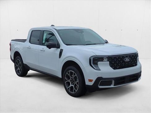 New 2025 Ford Maverick Lariat w/ 4K Tow Package image 7