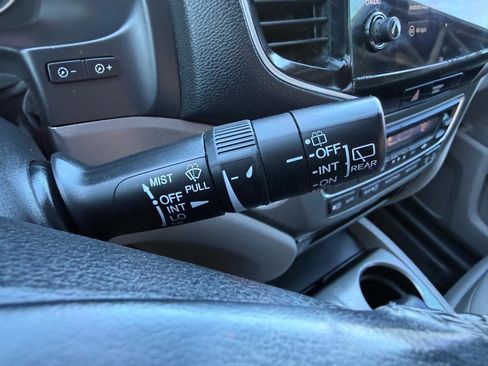 Used 2019 Honda Pilot EX-L image 25