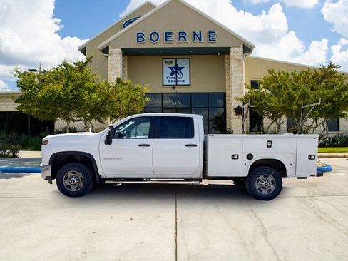 Used 2023 Chevrolet Silverado 2500 W/T w/ WT Convenience Package image 2