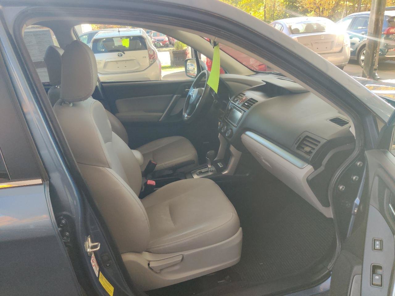 Used 2015 Subaru Forester 2.5i Limited AWD/4WD image 17