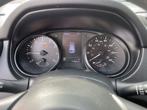 Used 2020 Nissan Rogue Sport S FWD image 18