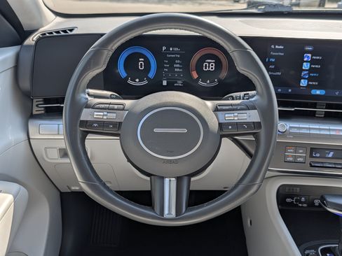 Used 2025 Hyundai Kona SEL AWD/4WD image 19
