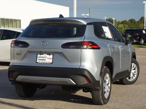 Certified 2026 Toyota Corolla Cross L FWD image 8