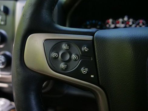 Used 2017 GMC Sierra 2500 Denali w/ Duramax Plus Package AWD/4WD image 15