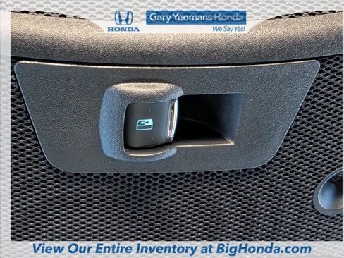 Used 2018 Ford F150 Lariat w/ Equipment Group 502A Luxury AWD/4WD image 32
