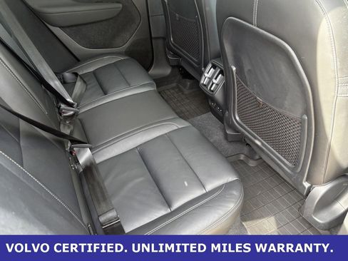 Certified 2023 Volvo XC40 B4 Plus w/ Protection Package Premier image 30