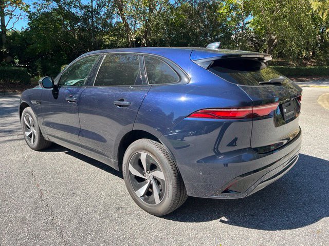 Certified 2026 Jaguar F-PACE R-Dynamic S AWD/4WD image 7