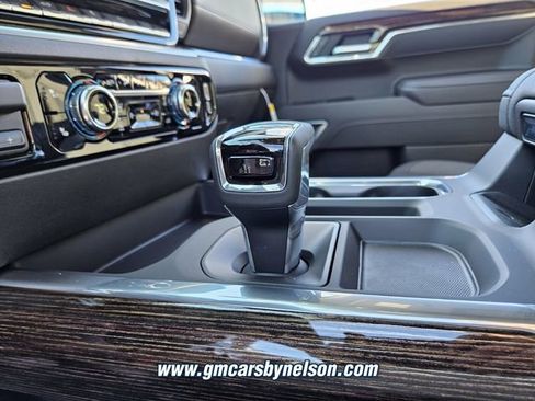 New 2026 GMC Sierra 1500 Elevation image 12